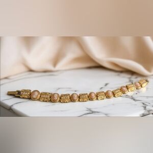 Vintage Cameo Beacelet